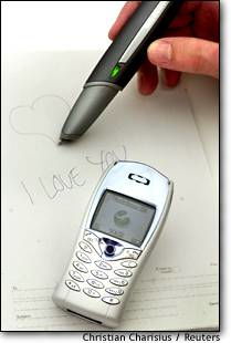 CeBIT大展 奇特設備盡出，寫字筆變身無線傳輸新工具